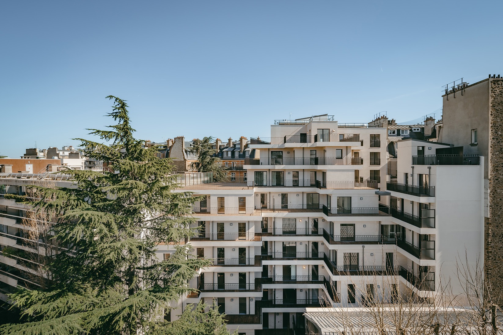 Gros plan peretti neuilly ory architecture