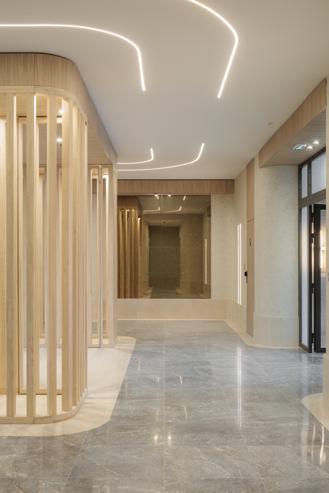 260409 ORY Neuilly Salem web (17)