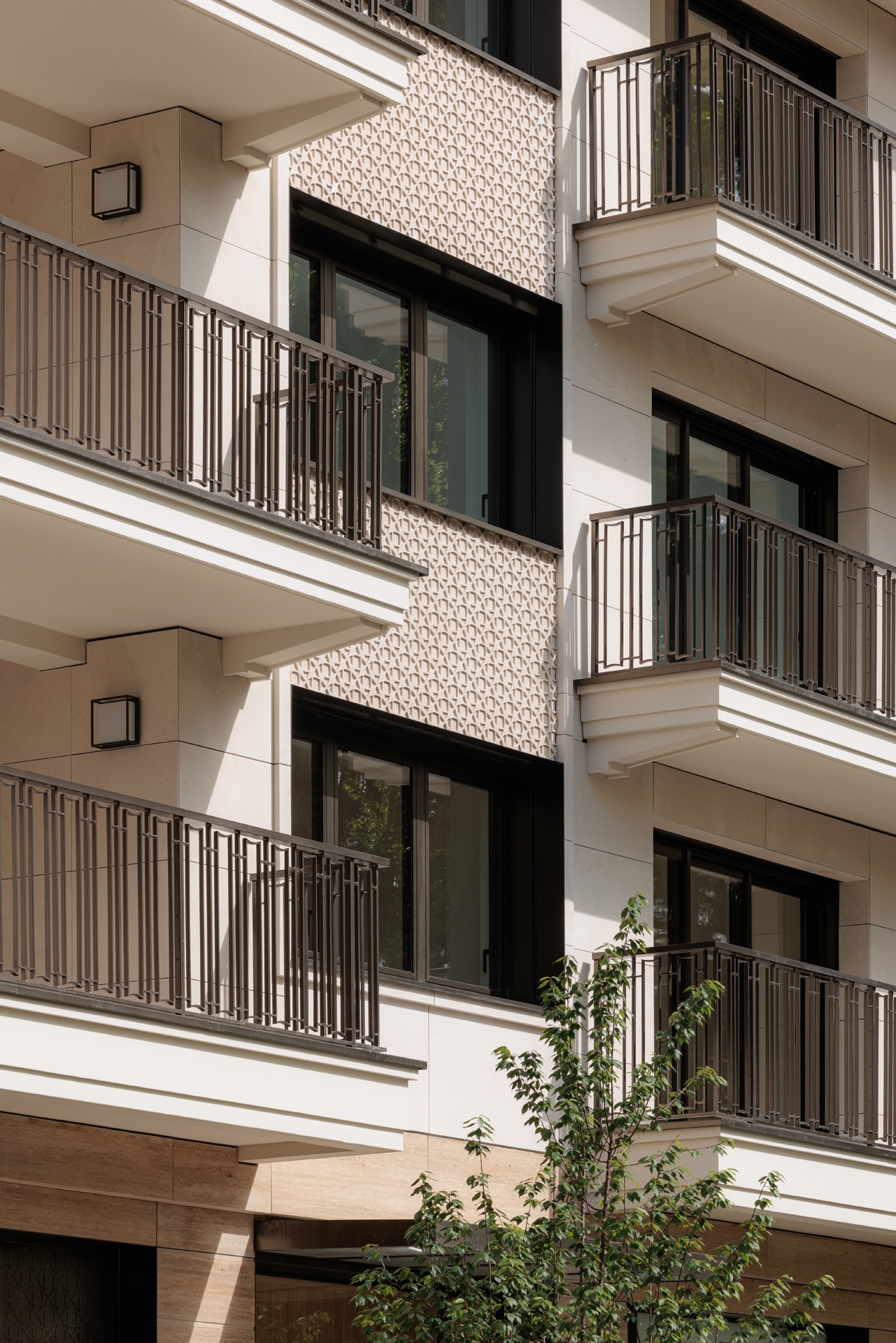 260409 ORY Neuilly Salem web (6)