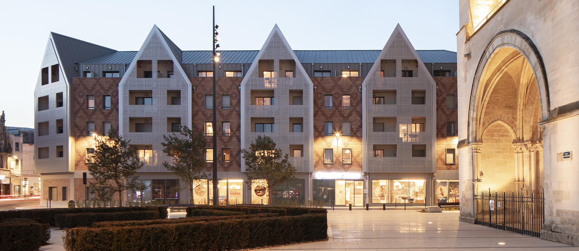 HERO STQUENTIN WEB